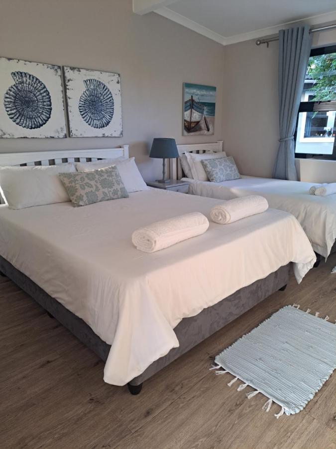 Garden In Constantia/meadowridge Holiday home *